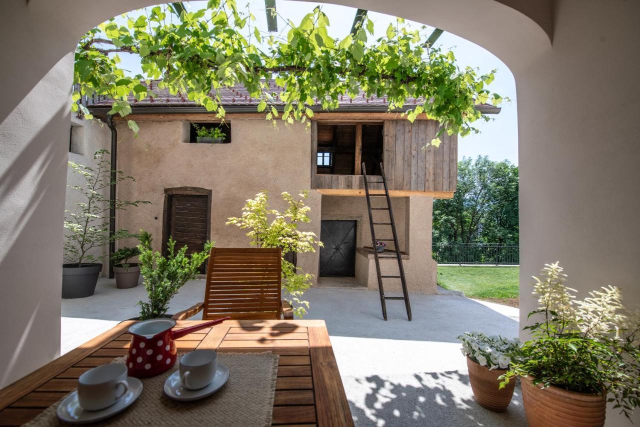 Meznarija Radovljica Lägenhet Exteriör bild