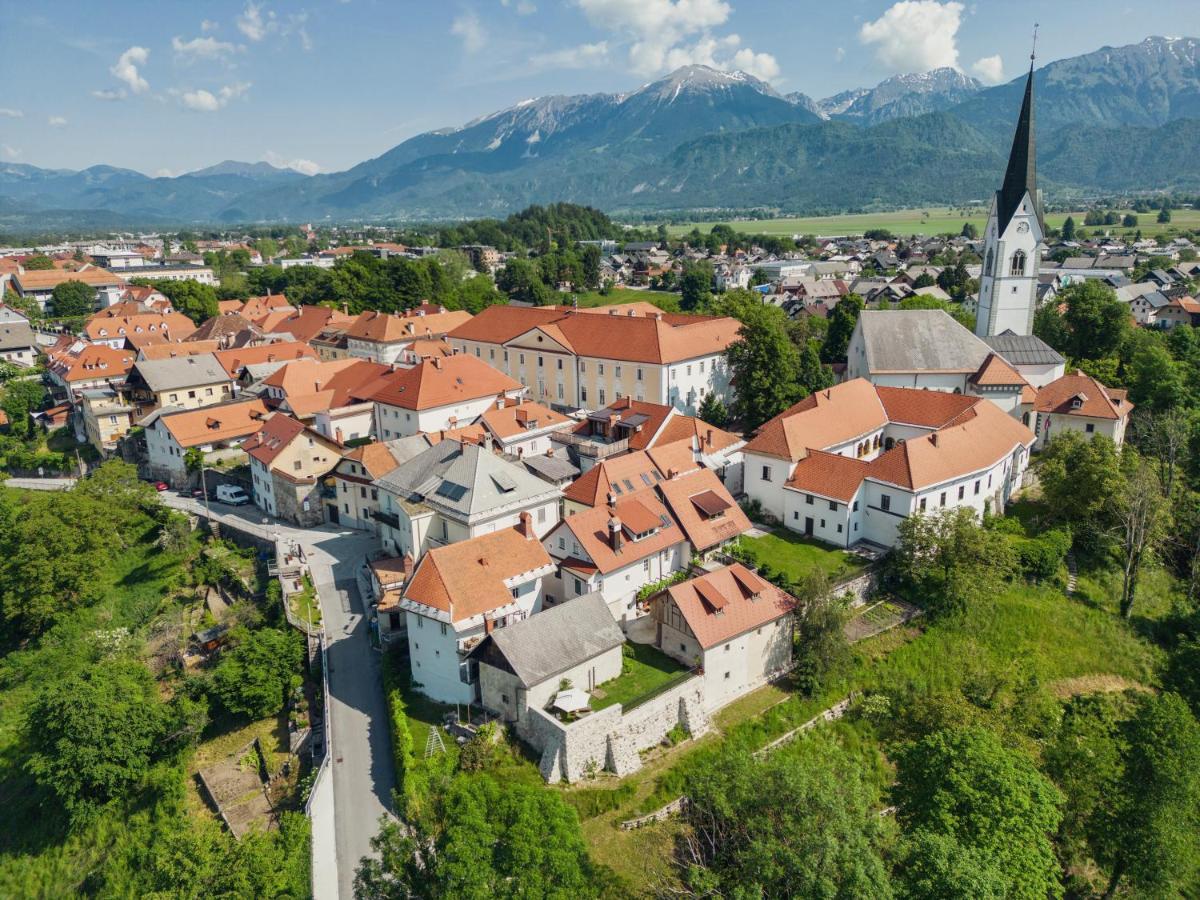 Meznarija Radovljica Lägenhet Exteriör bild